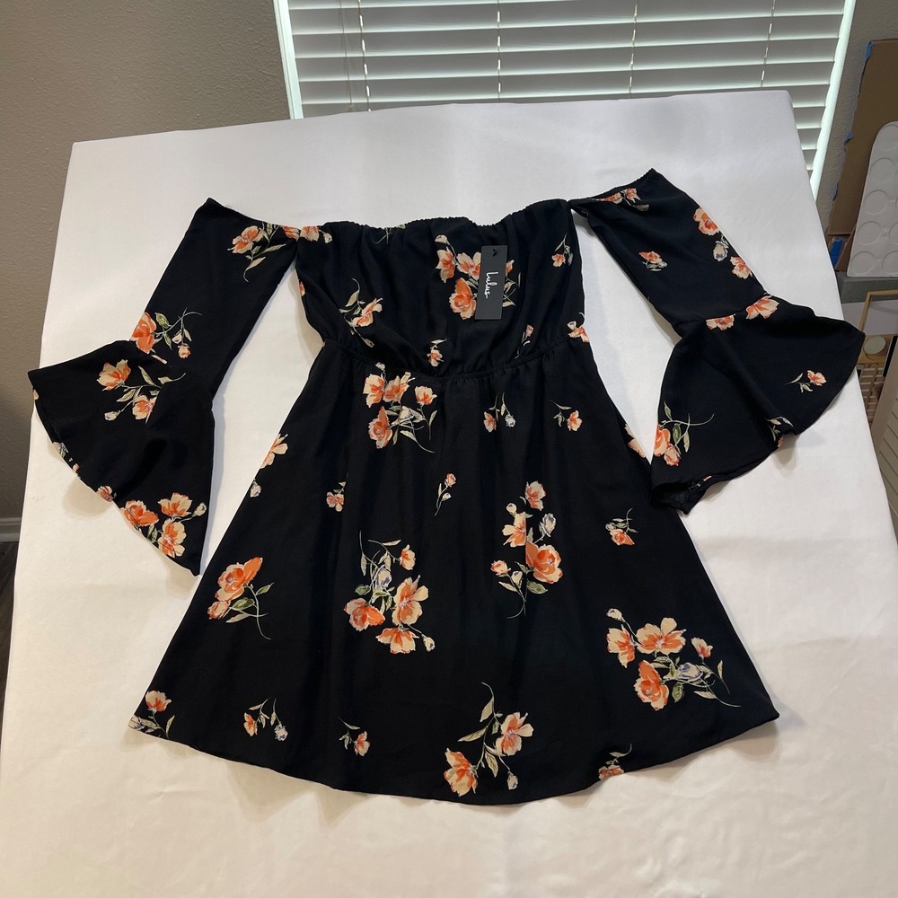 Lulus Black Floral Off Shoulder Bell Sleeve Mini Dress Women's Small NWT Lined